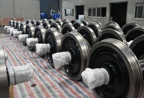 Kereta Api Wheelset Dengan Kekuatan U20 Lokomotif Wheelset Kereta Api Loco Wheel Axle Assembly