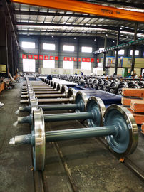 Set Roda Wagon Kereta Api Memenuhi AAR / EN / TB Roda Kereta Api Standar dan Axle Assembly